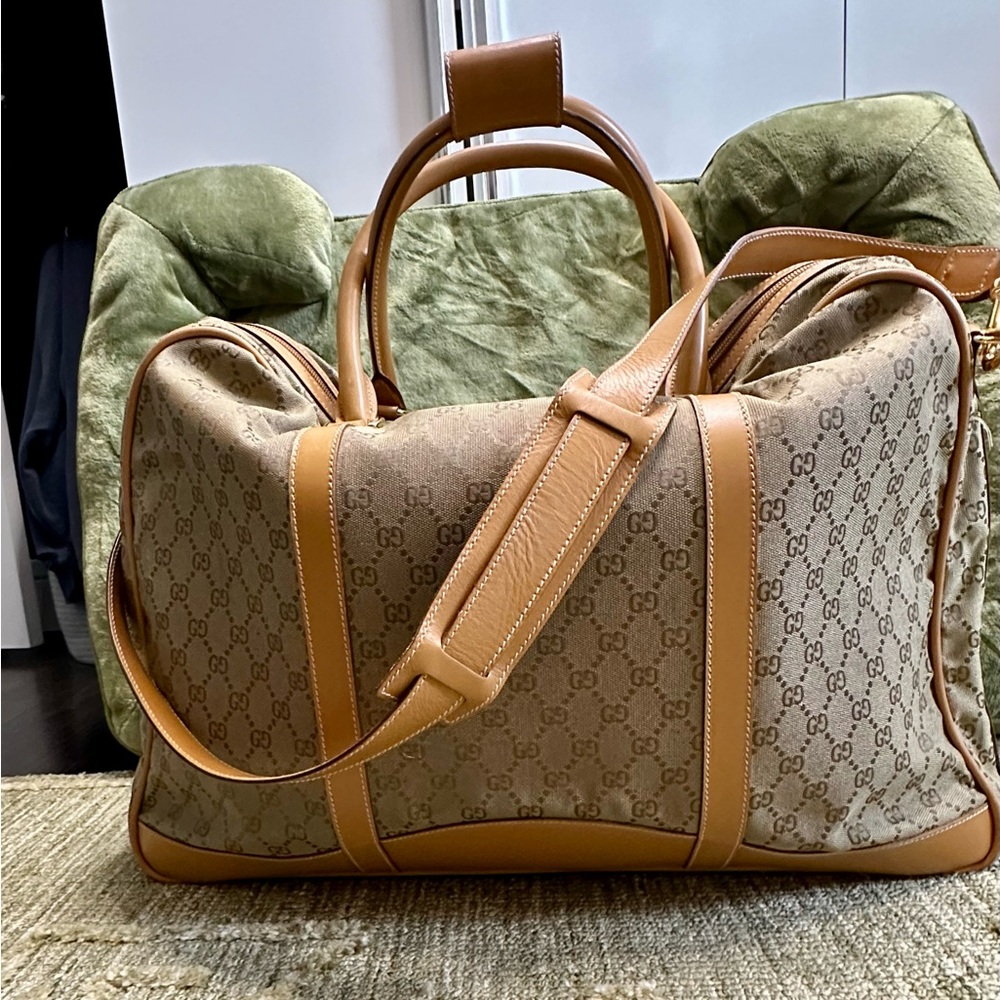 Gucci Brown Monogram Travel Bag - Picture 5 of 16